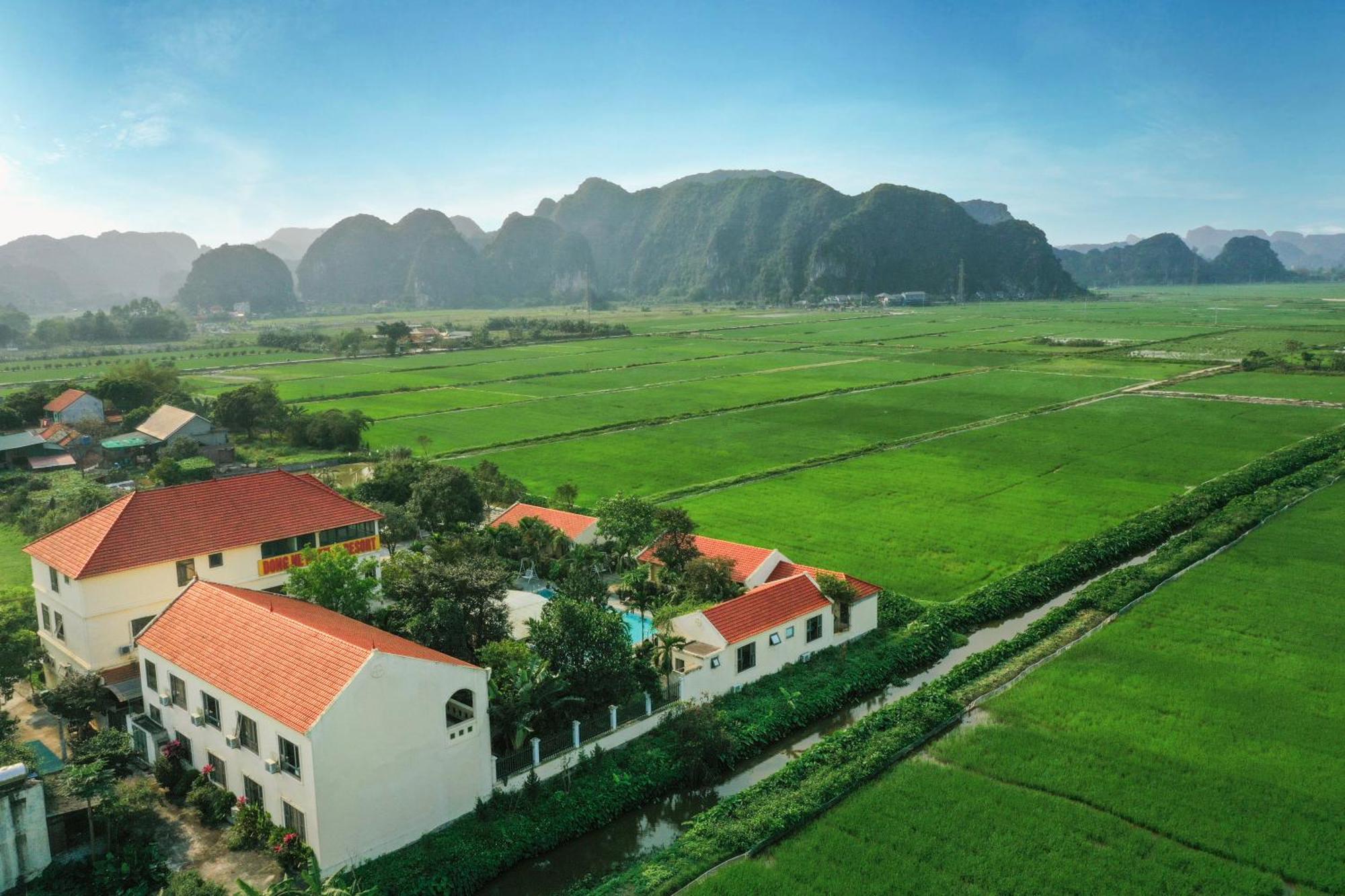 ดองเน โฮเต็ล แอนด์ รีสอร์ต Hotel นิญบิ่ญ ภายนอก รูปภาพ
