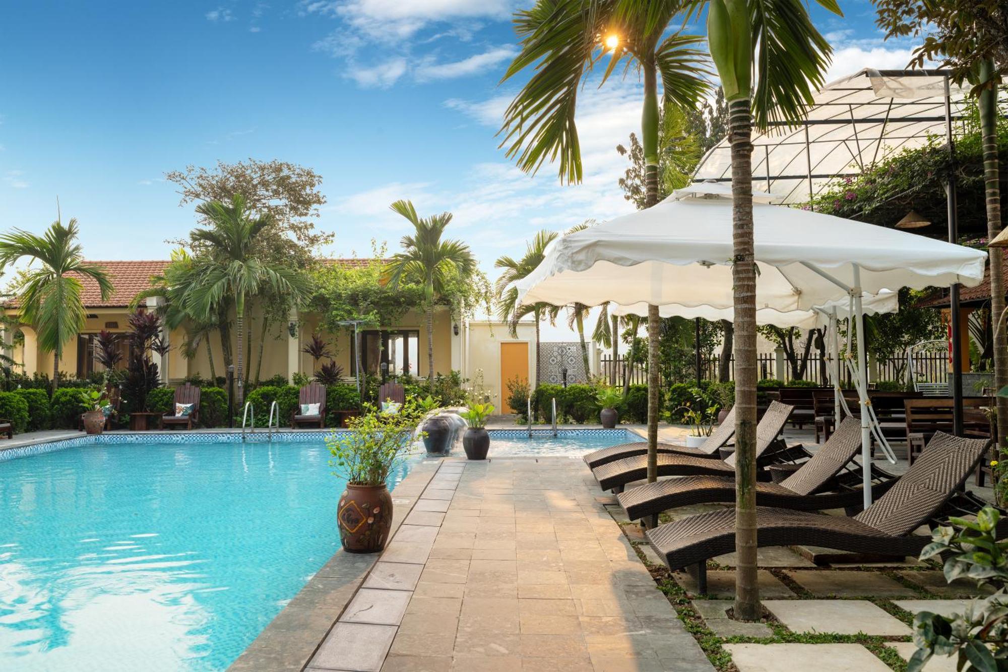 ดองเน โฮเต็ล แอนด์ รีสอร์ต Hotel นิญบิ่ญ ภายนอก รูปภาพ