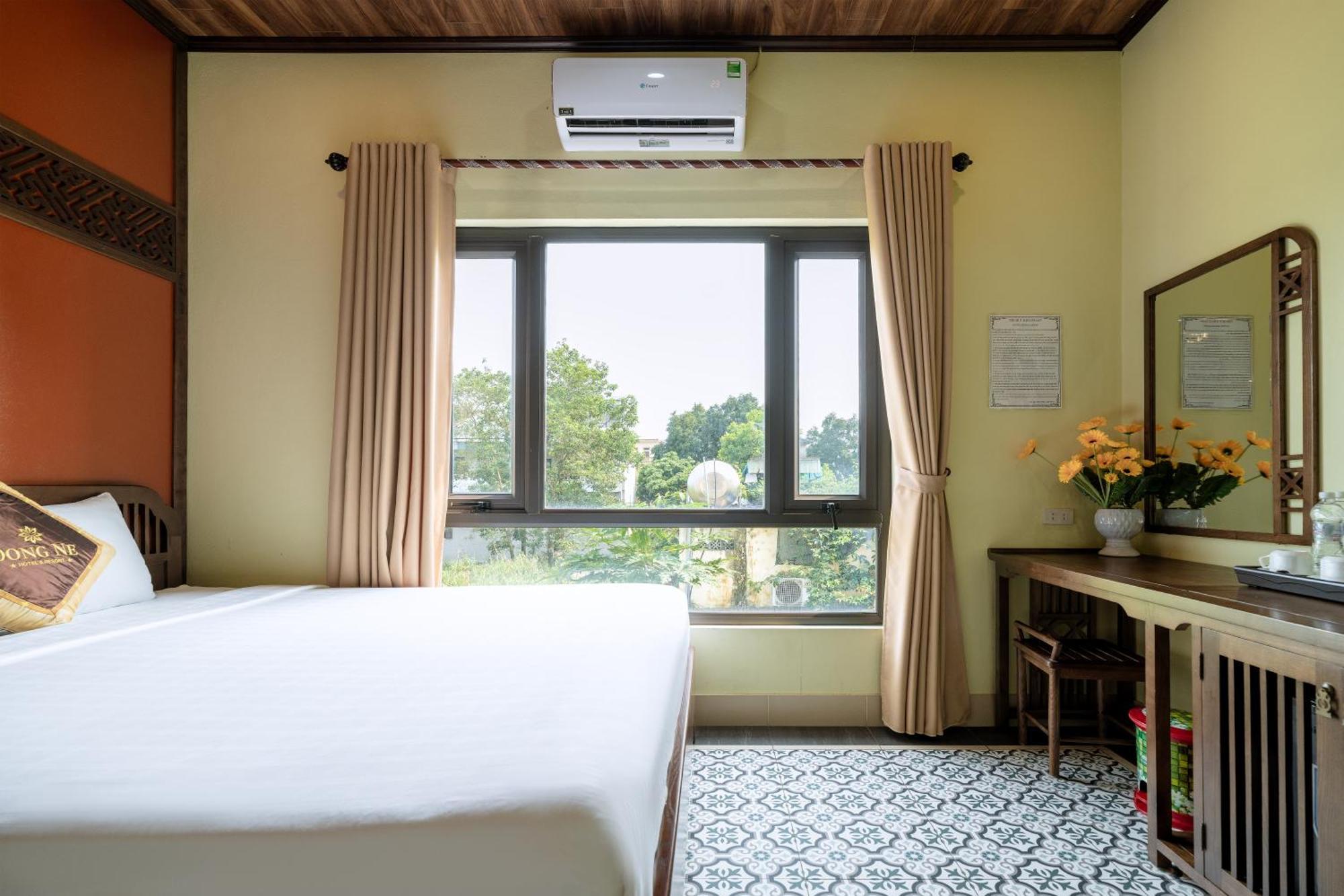 ดองเน โฮเต็ล แอนด์ รีสอร์ต Hotel นิญบิ่ญ ภายนอก รูปภาพ