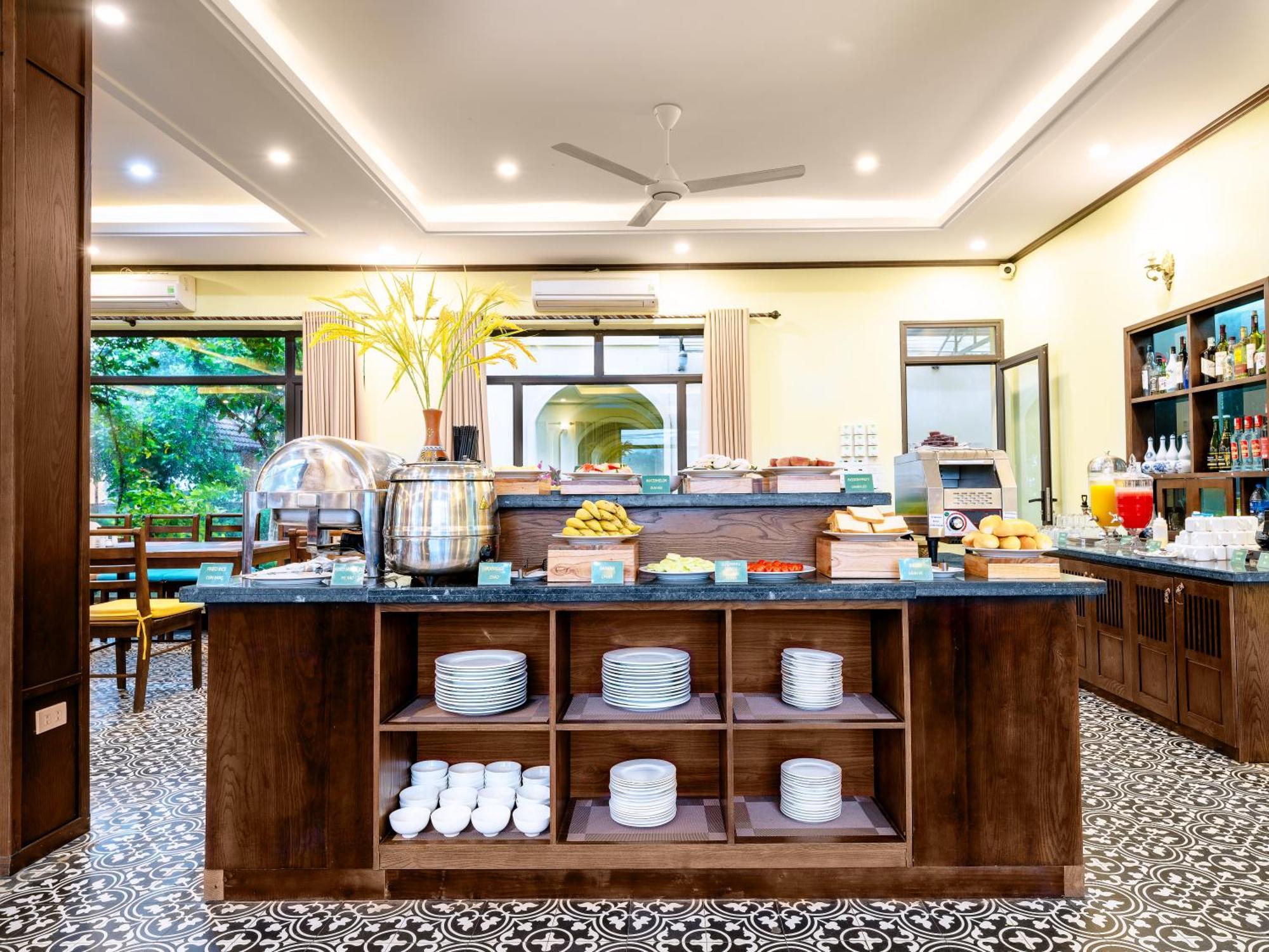 ดองเน โฮเต็ล แอนด์ รีสอร์ต Hotel นิญบิ่ญ ภายนอก รูปภาพ