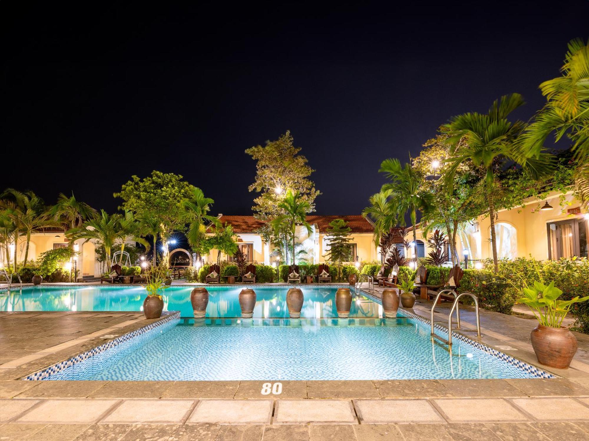 ดองเน โฮเต็ล แอนด์ รีสอร์ต Hotel นิญบิ่ญ ภายนอก รูปภาพ