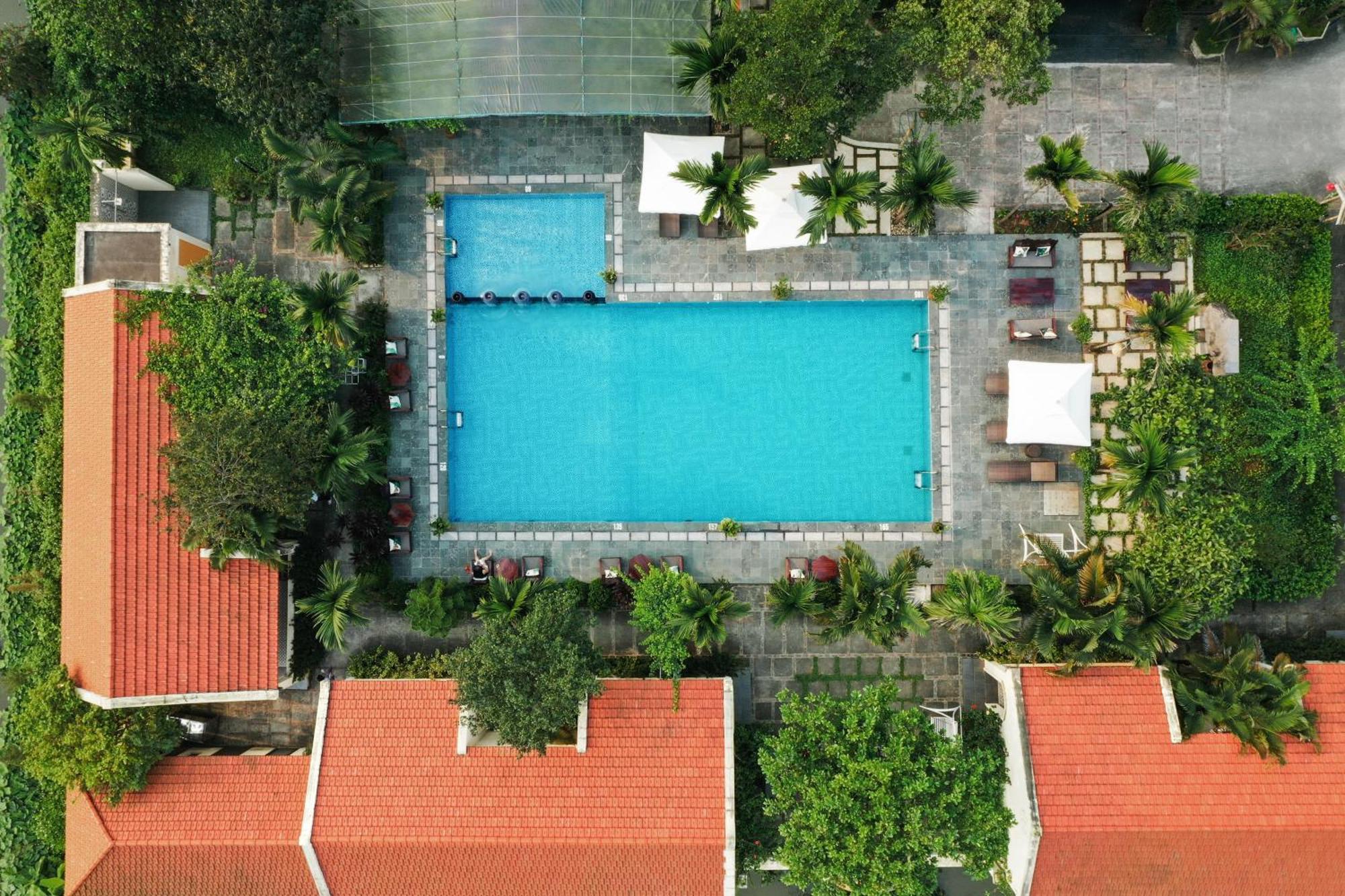 ดองเน โฮเต็ล แอนด์ รีสอร์ต Hotel นิญบิ่ญ ภายนอก รูปภาพ