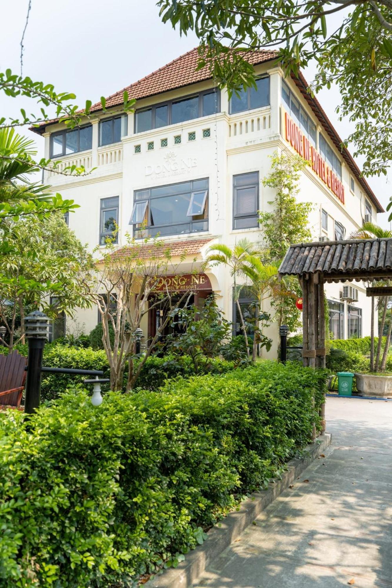 ดองเน โฮเต็ล แอนด์ รีสอร์ต Hotel นิญบิ่ญ ภายนอก รูปภาพ